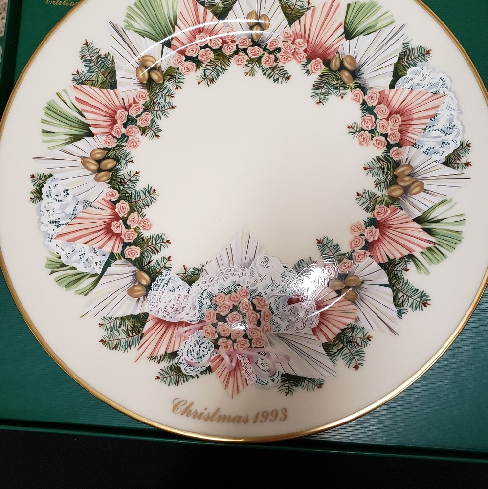 Lennox Christmas plate 1993
